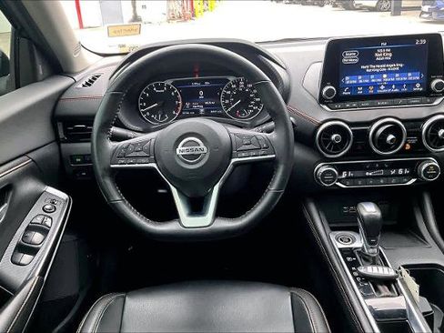 Certified 2022 Nissan Sentra SR w/ SR Premium Package image 5