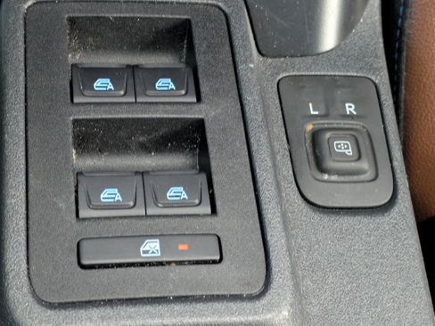 Used 2024 Ford Bronco Outer Banks w/ Sasquatch Package AWD/4WD image 30