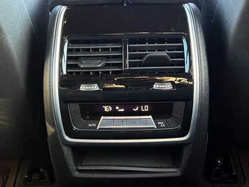 Used 2020 BMW X5 xDrive40i w/ Premium Package image 21