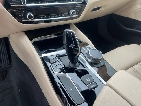 Used 2018 BMW 540i xDrive w/ Premium Package AWD/4WD image 40