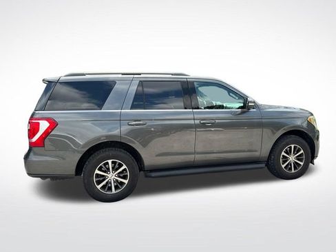 Used 2018 Ford Expedition XLT w/ Equipment Group 201A RWD image 7