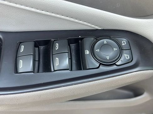 Used 2020 Chevrolet Traverse LT w/ LT Premium Package AWD/4WD image 23