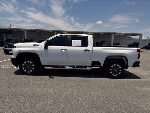 Used 2024 Chevrolet Silverado 2500 Custom w/ Custom Value Package AWD/4WD image 7