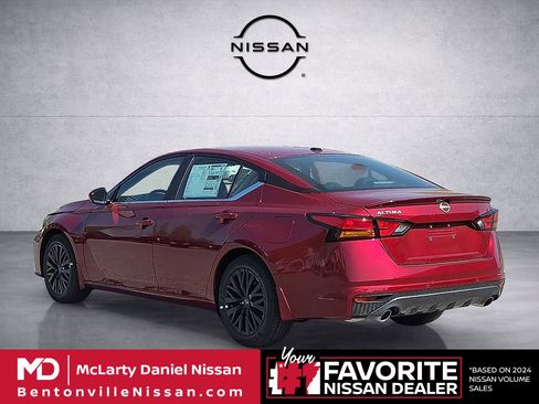 New 2026 Nissan Altima 2.5 SV FWD image 4