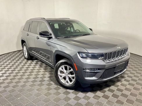 Used 2022 Jeep Grand Cherokee Limited AWD/4WD image 8