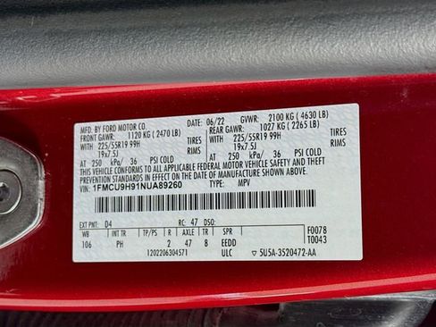 Certified 2022 Ford Escape SEL w/ SEL Stealth AWD Package image 33