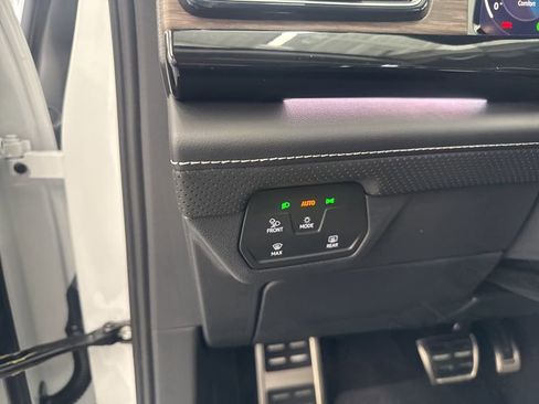 New 2026 Volkswagen Atlas SEL Premium R-Line image 14