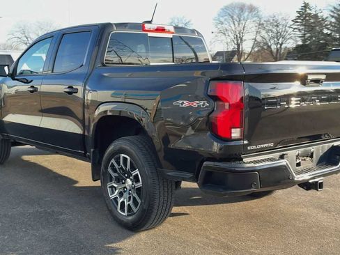 Used 2023 Chevrolet Colorado LT w/ LT Convenience Package III image 4