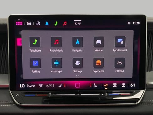 New 2025 Volkswagen Tiguan SE image 22