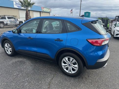 Used 2020 Ford Escape S image 4
