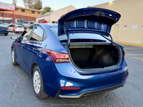 Used 2019 Hyundai Accent SE FWD image 10