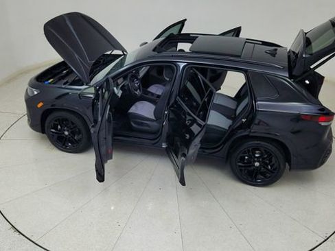 Used 2025 Volkswagen Tiguan SE R-Line image 83