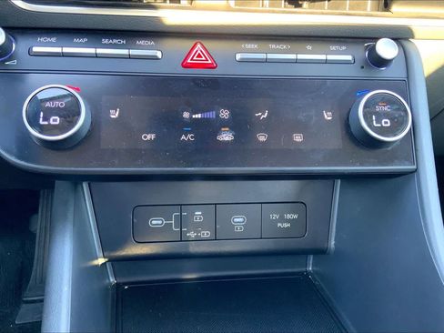 Used 2025 Hyundai Sonata SEL FWD image 33