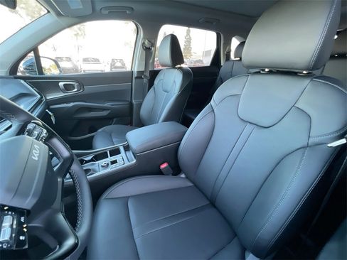New 2026 Kia Sorento S image 14