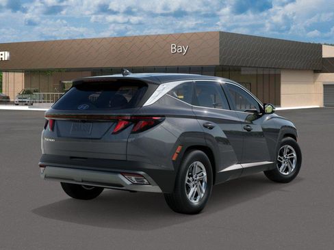 New 2026 Hyundai Tucson SE image 4