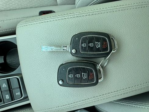 Used 2018 Hyundai Tucson SEL AWD/4WD image 40