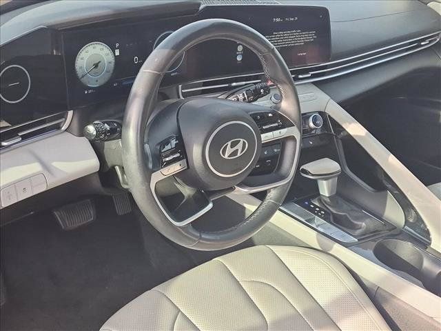 Used 2024 Hyundai Elantra Limited FWD image 7