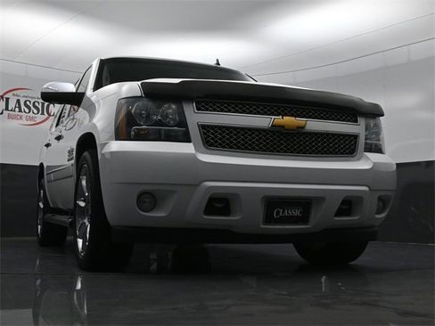 Used 2014 Chevrolet Tahoe LT w/ Texas Edition image 27