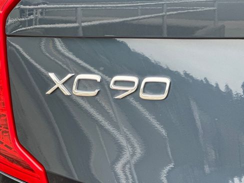 Certified 2025 Volvo XC90 T8 Plus w/ Protection Package image 13