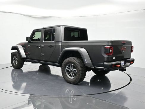 New 2025 Jeep Gladiator Mojave image 8