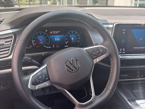 Used 2024 Volkswagen Atlas Cross Sport SE AWD/4WD image 10