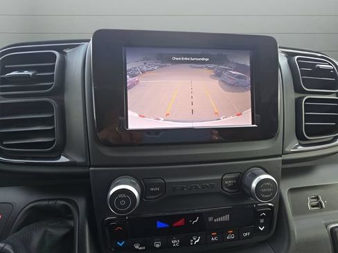 Used 2025 RAM ProMaster 2500 w/ Convenience Group FWD image 14
