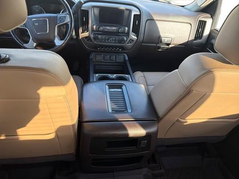 Used 2019 GMC Sierra 2500 Denali w/ Duramax Plus Package AWD/4WD image 17