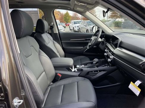 New 2025 Kia Telluride S image 14