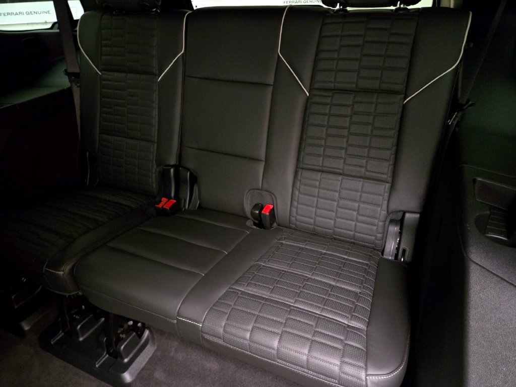 Used 2025 Cadillac Escalade V AWD/4WD image 20