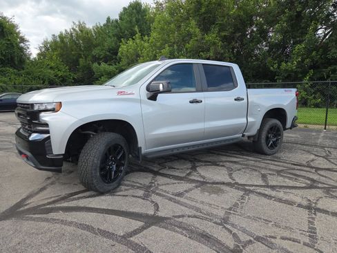 Used 2022 Chevrolet Silverado 1500 LT Trail Boss w/ Safety Package AWD/4WD image 16