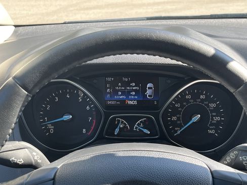 Used 2015 Ford Focus SE w/ Equipment Group 201A FWD image 13