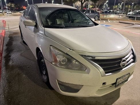 Used 2015 Nissan Altima 2.5 S w/ Power Driver Seat Package image 3