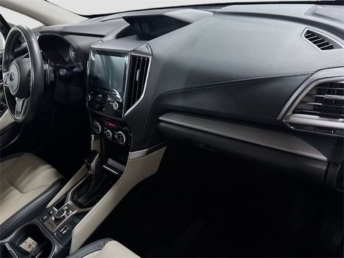 Used 2021 Subaru Forester Limited image 32