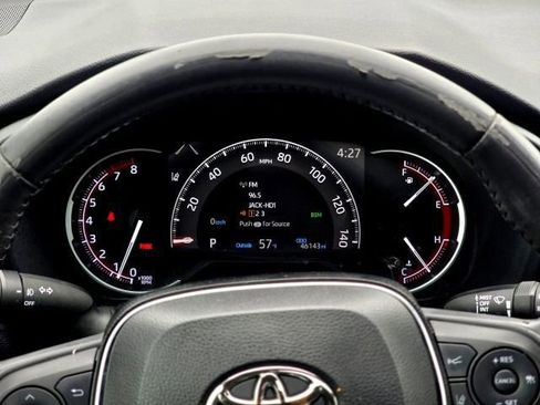 Used 2019 Toyota RAV4 Limited image 14