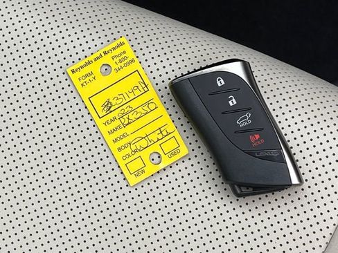 Used 2023 Lexus RX 350 Premium w/ Accessory Package AWD/4WD image 26