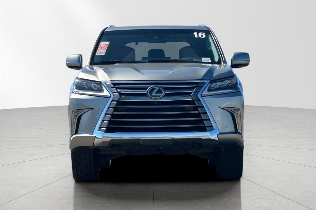 Used 2016 Lexus LX 570 4WD w/ Luxury Package image 9