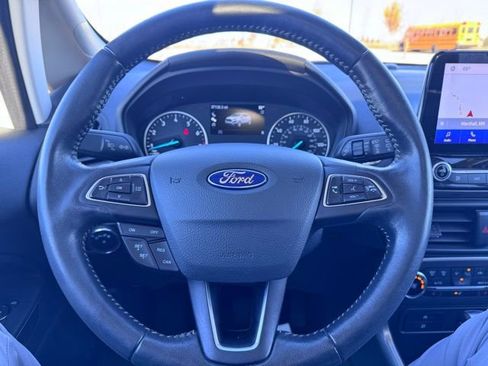 Used 2020 Ford EcoSport SES w/ SES Black Appearance Package image 9