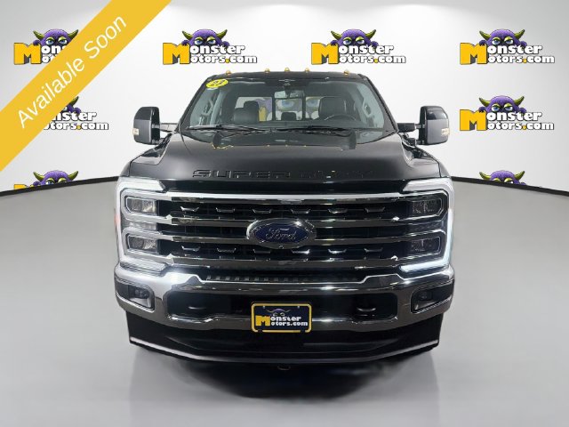 Used 2023 Ford F250 Lariat AWD/4WD image 2