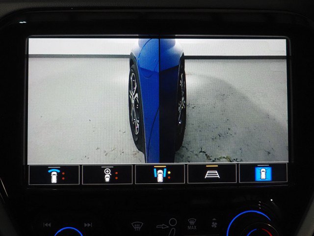 Used 2020 Chevrolet Bolt Premier w/ Infotainment Package FWD image 31