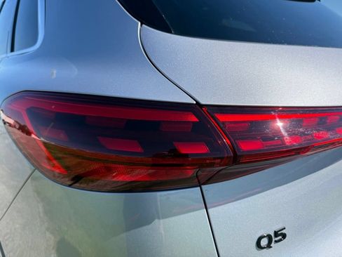 Used 2025 Audi Q5 Premium Plus AWD/4WD image 10