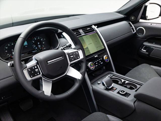 New 2026 Land Rover Discovery S AWD/4WD image 17