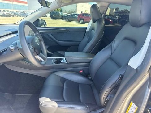 Used 2025 Tesla Model Y Performance AWD/4WD image 37