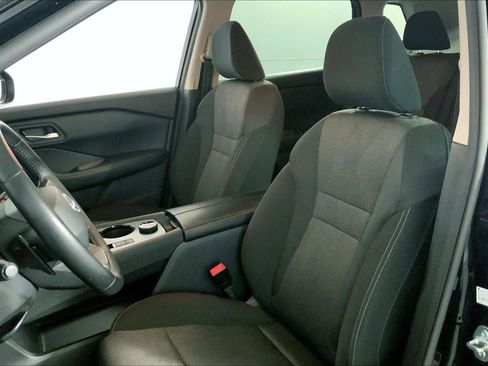 Used 2025 Nissan Rogue SV image 22