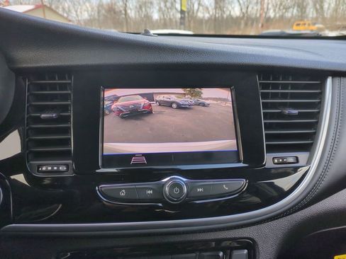 Certified 2022 Buick Encore Preferred w/ Safety Package image 11