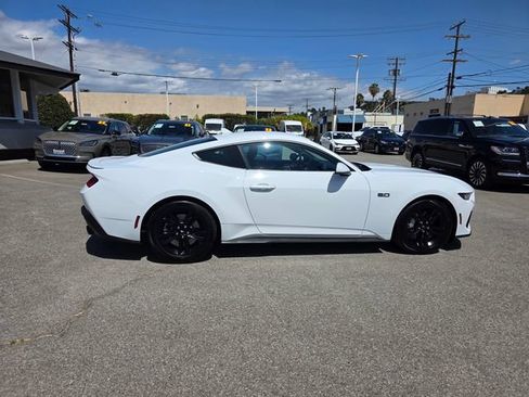 Used 2024 Ford Mustang GT RWD image 3