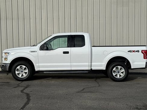 Used 2015 Ford F150 XLT w/ Equipment Group 301A Mid image 8