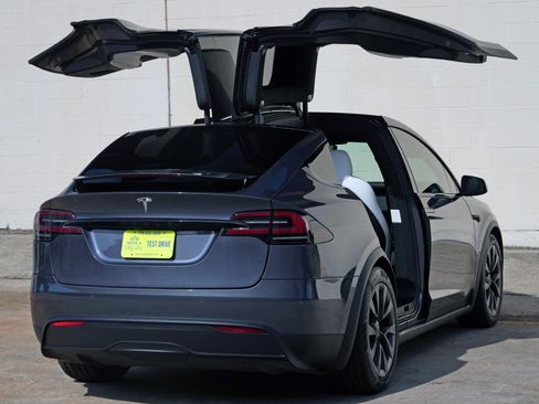 Used 2023 Tesla Model X AWD/4WD image 53