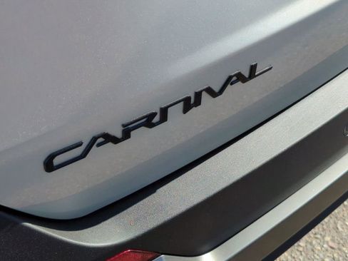New 2026 Kia Carnival SX FWD image 32