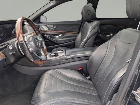Used 2018 Mercedes-Benz S 560 4MATIC Sedan image 17