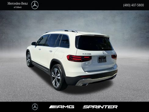 Certified 2025 Mercedes-Benz GLB 250 image 3